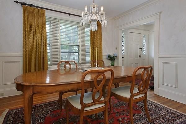 2nd image of 40 Randlett Park