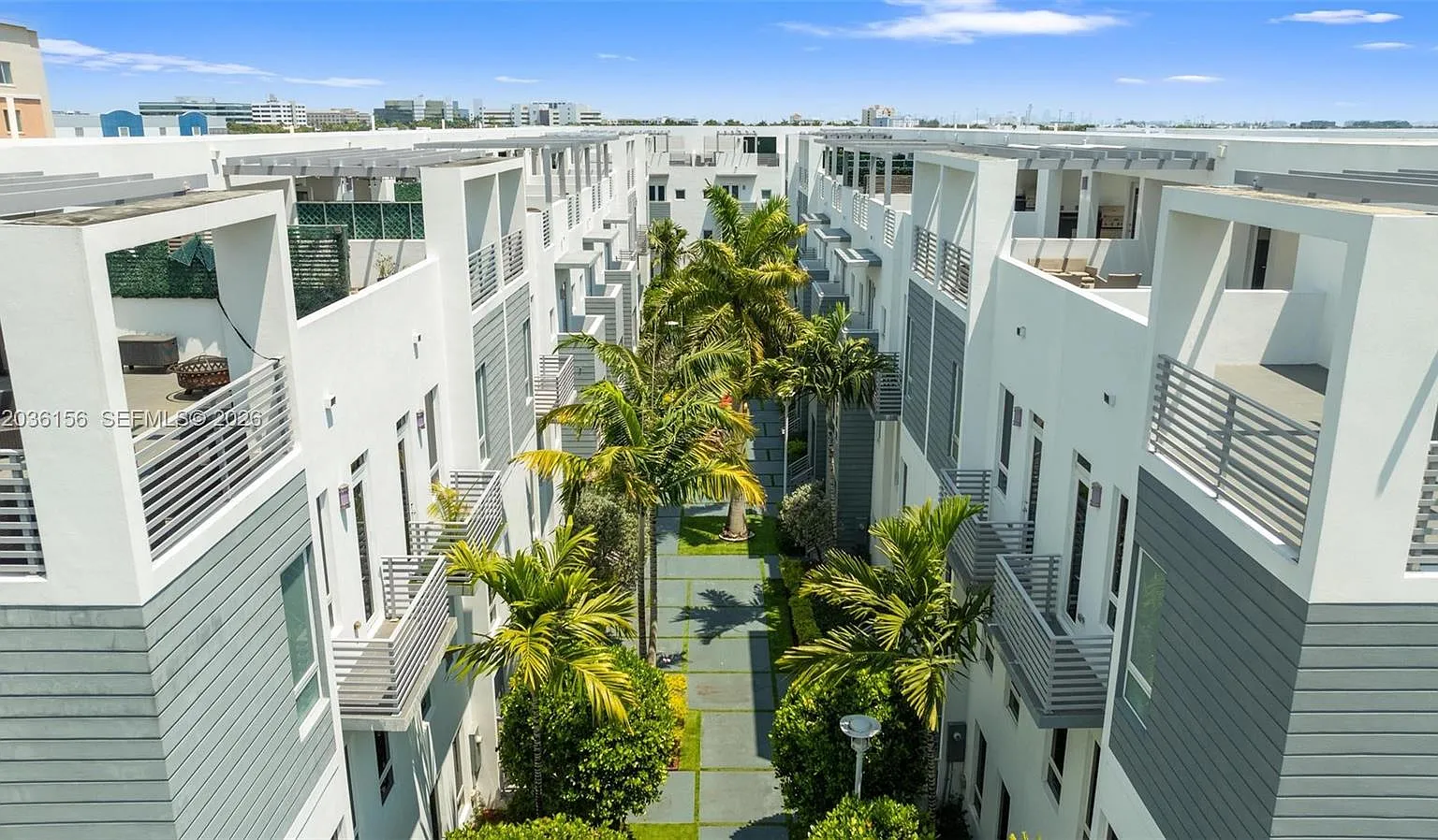 Contempo Townhomes — Photo 4