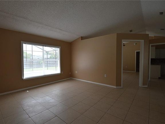 5th image of 223 Magellan Dr