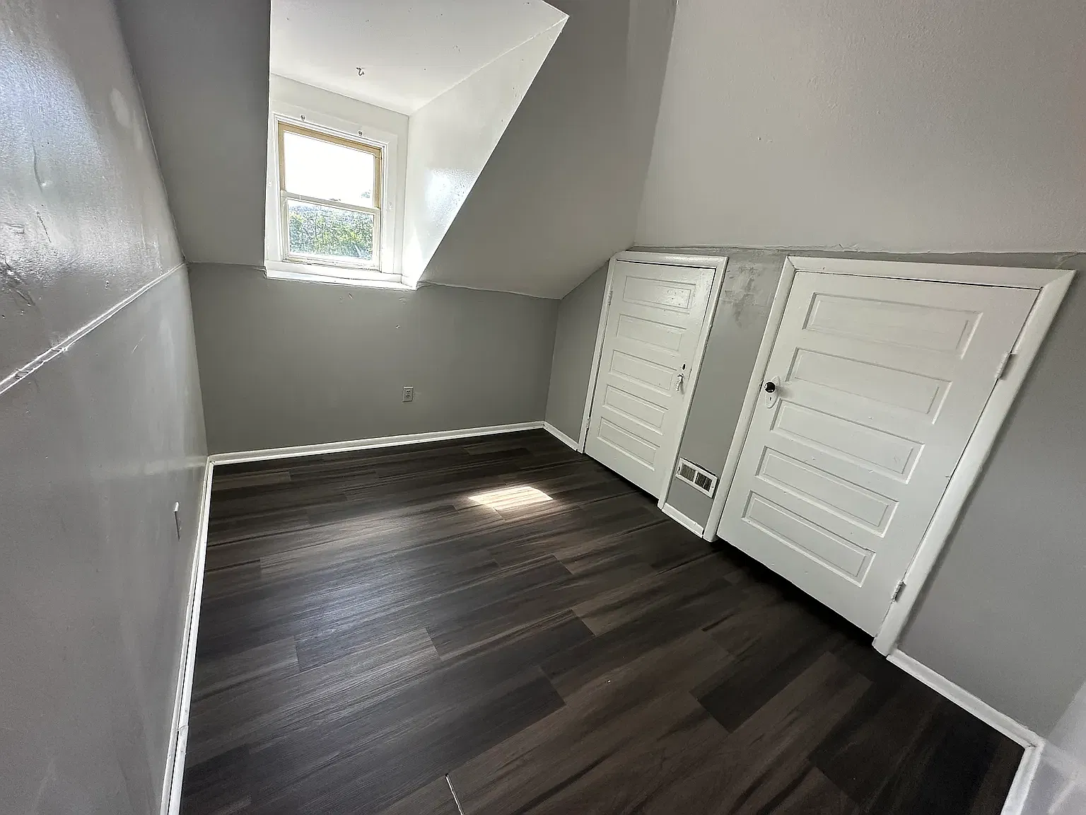 2037 Madison Ave — Photo 4