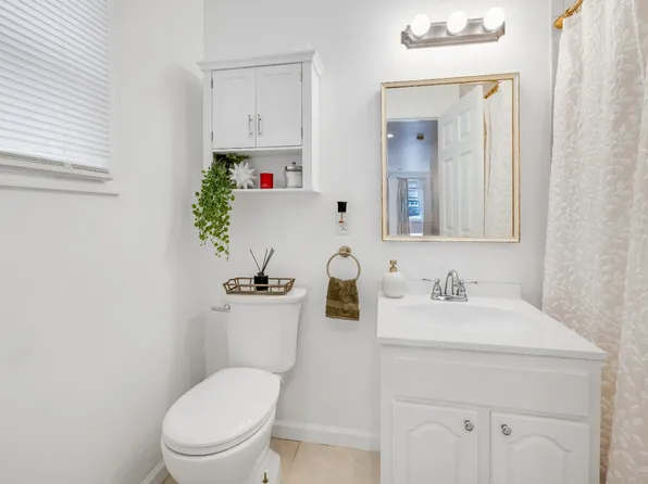 66 Brookside Ave, Lodi, NJ 07644