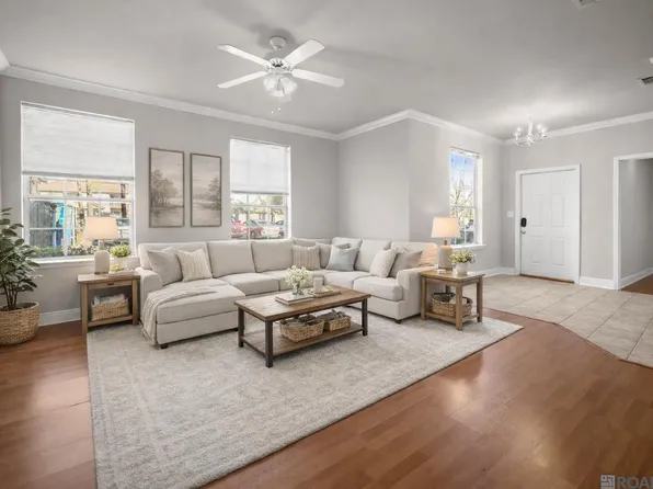 900 Dean Lee Dr APT 106, Baton Rouge, LA 70820