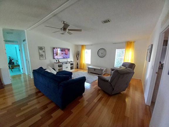 5th image of 4181 68th St N #885