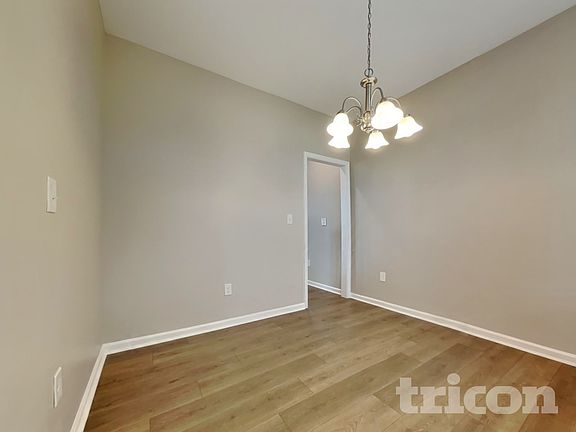5th image of 77 Sawyer Mill Dr