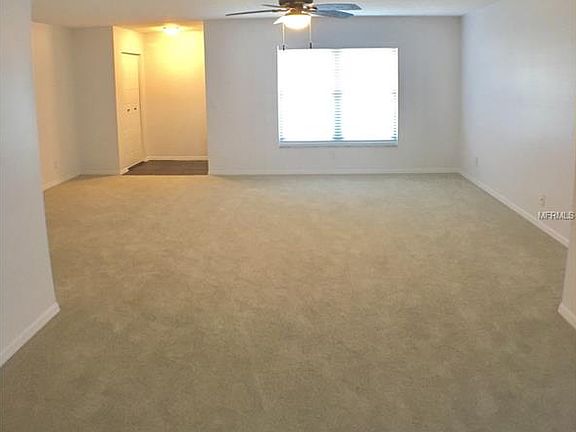 3rd image of 202 Sola Ln