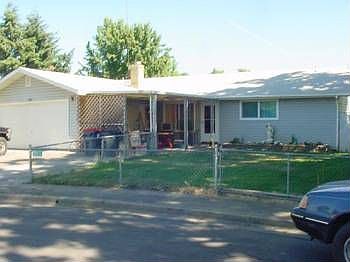 2nd image of 407 Emerald Cir