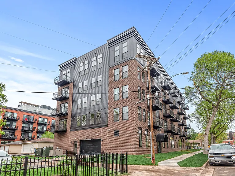 1000 Main Street Apartments — Photo 13