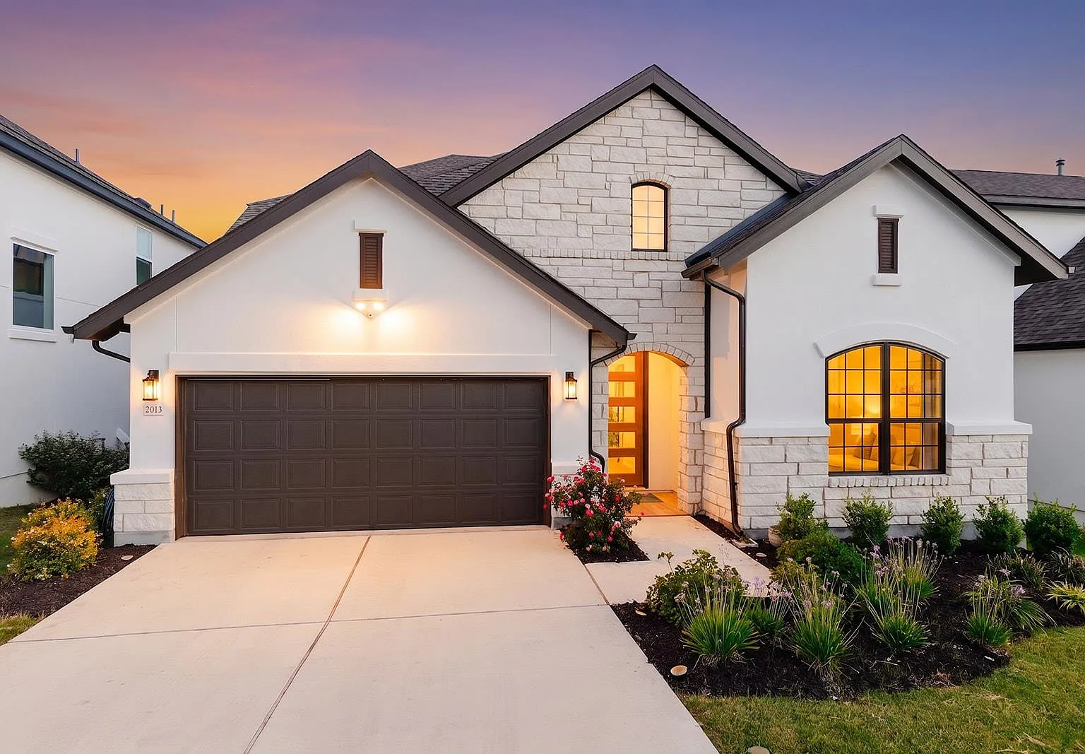 4 bed, 3.0 bath, 2959 sqft, $3,500 — Photo 1