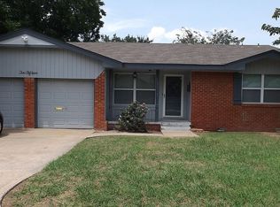 215 Ridgecrest Rd, Edmond, OK 73013