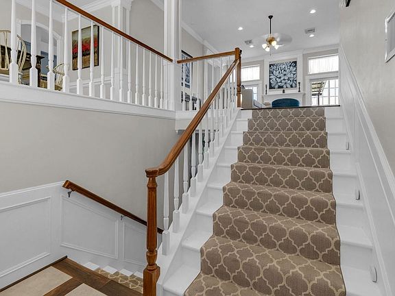 4th image of 1914 Kingsmill Ln