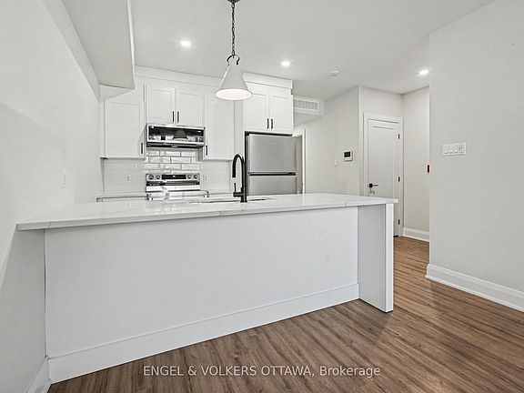 5th image of 35 Monk St #1