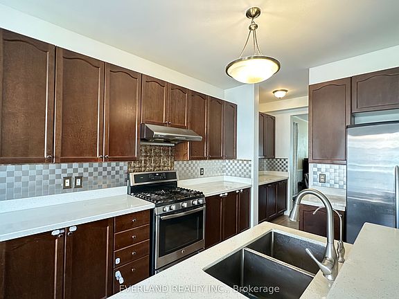 4th image of 22 Lundy Dr