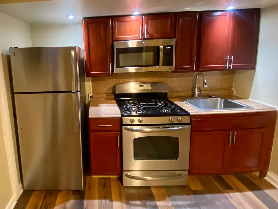 1514 W Champlost Ave #2F