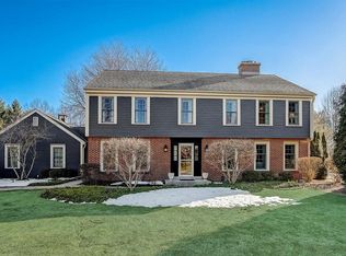 339 W White Oak Way, Mequon, WI 53092