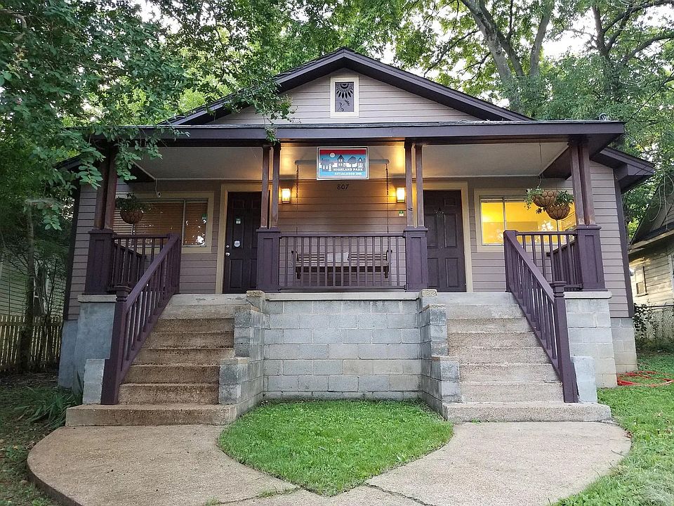 Front Porch (Shared with Unit A)