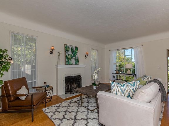 5th image of 509 Melvin St