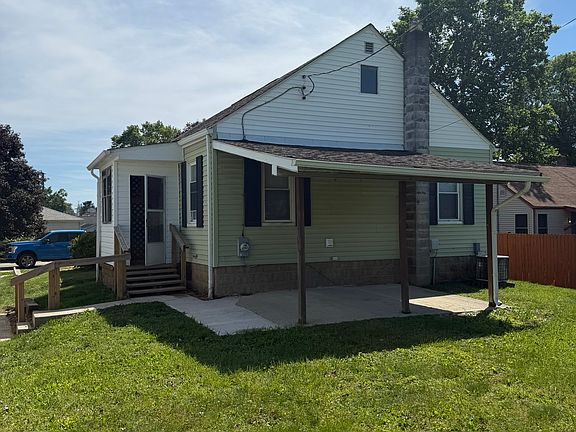 2nd image of 422 Wellington Ave