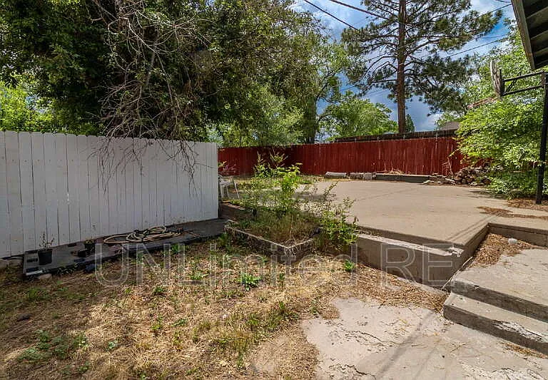 3565 N Manor Rd — Photo 21