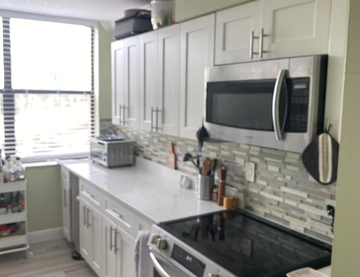 1 bed, 1.0 bath, 758 sqft, $2,200 — Photo 2