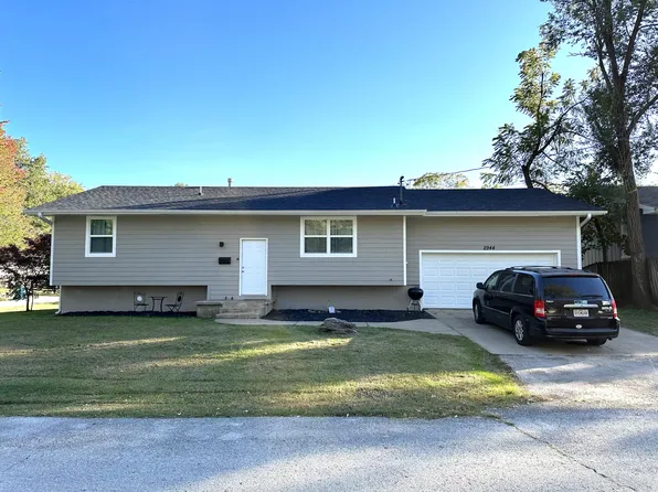 2944 E Madison Street, Springfield, MO 65802