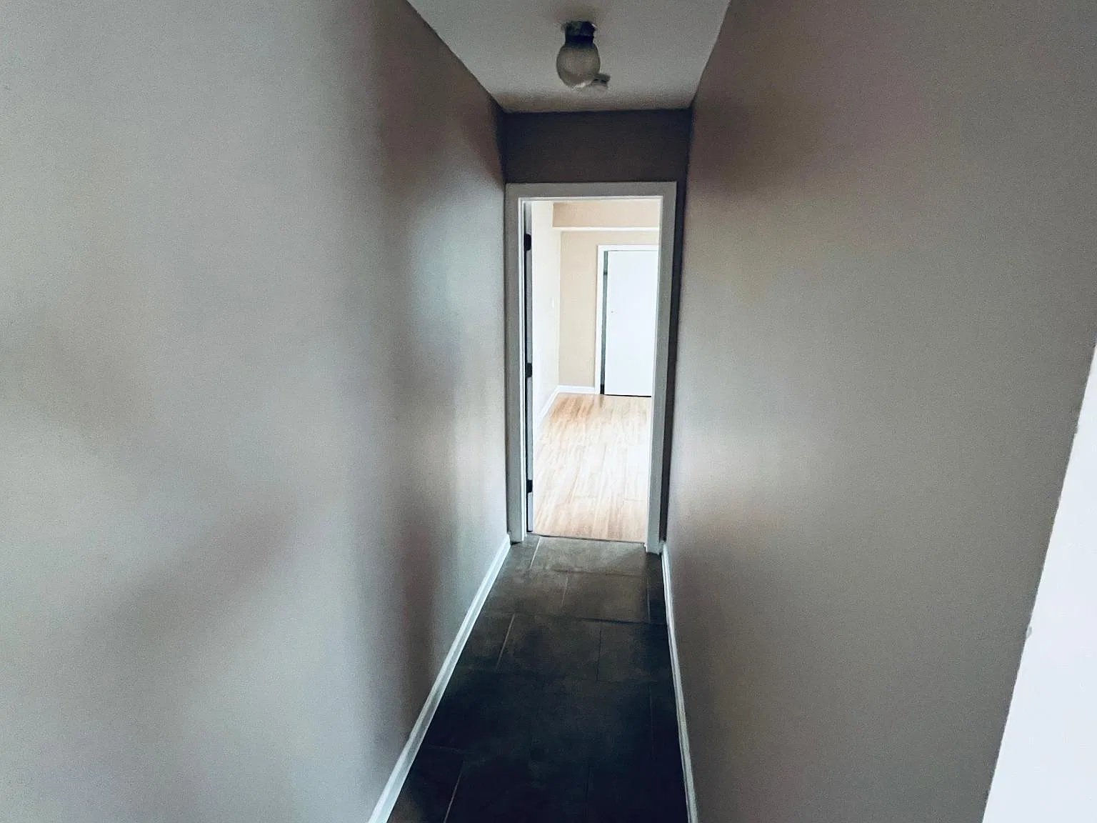 465 Stobe Ave — Photo 2