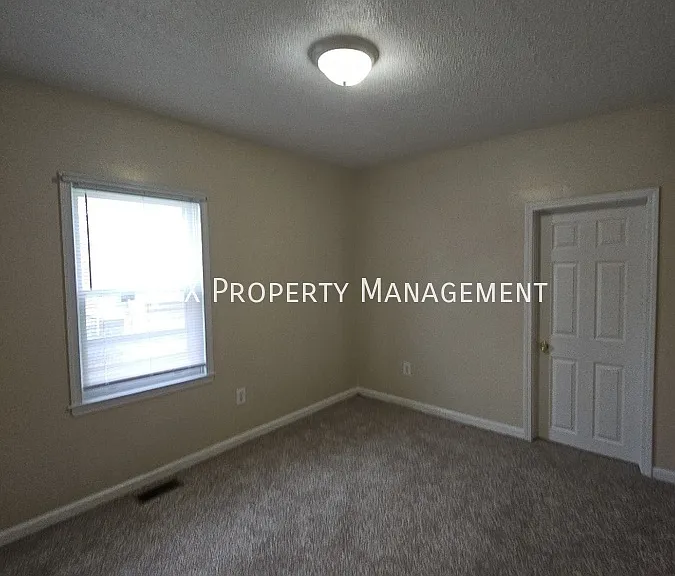 1147 Tayloe Ave SE — Photo 11