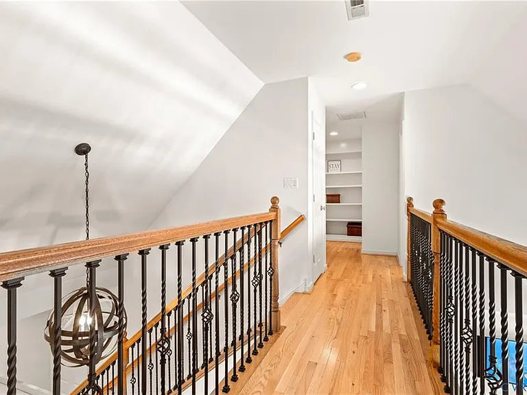 14318 Cove Ridge Pl — Photo 17