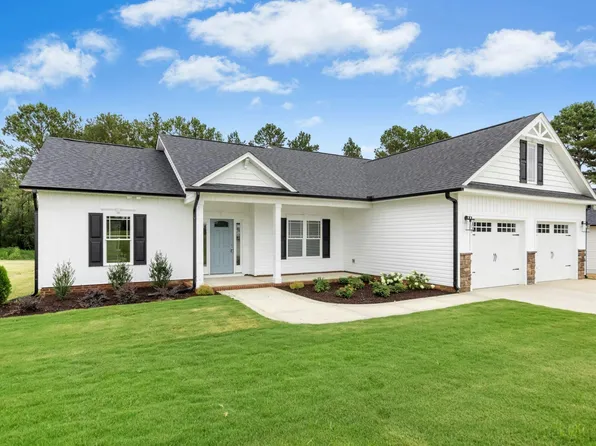 788 Shade Tree Rd, Benson, NC 27504
