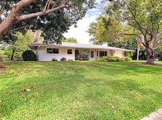 2631 Bougainvillea St, Sarasota, FL 34239