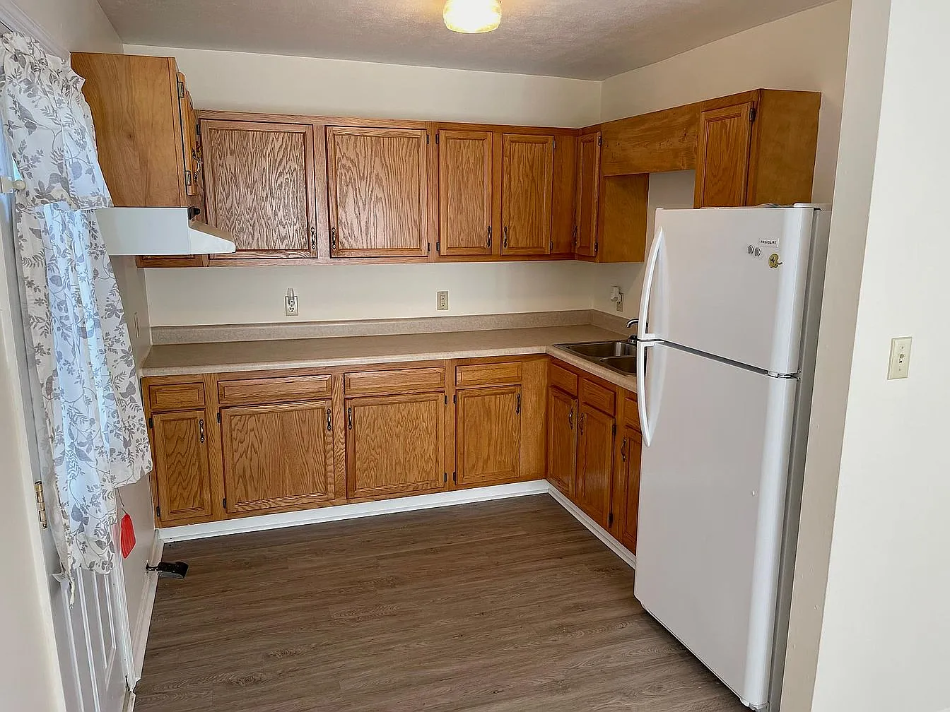 2 bed, 816 sqft, $995 — Photo 4
