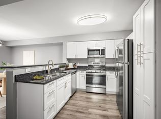 8251 Ridgefield Blvd #TWT-354, Hyattsville, MD 20785