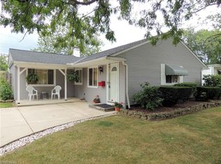 8697 Lynnhaven Rd, Parma Heights, OH 44130