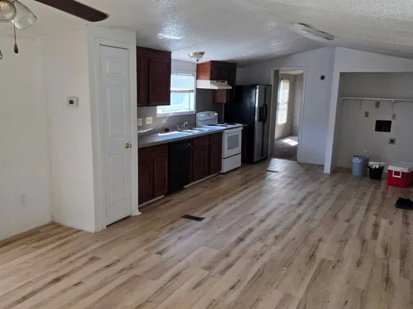 617 Hickory St, Fresno, TX 77545