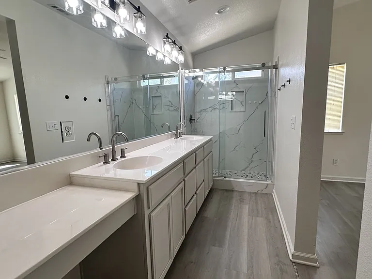 1465 La Sierra St — Photo 8