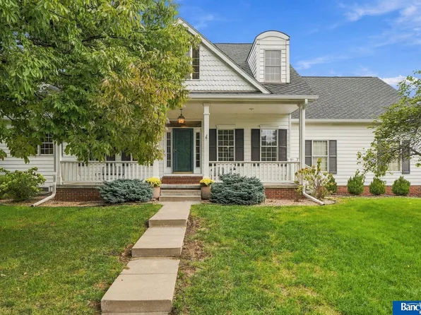 6000 Woodstock Ave, Lincoln, NE 68512