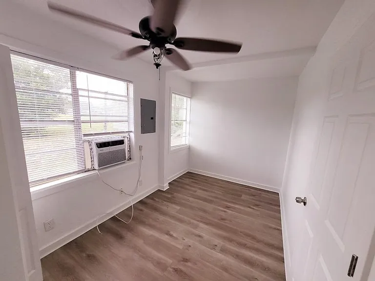 315 Paridiso Pl — Photo 9
