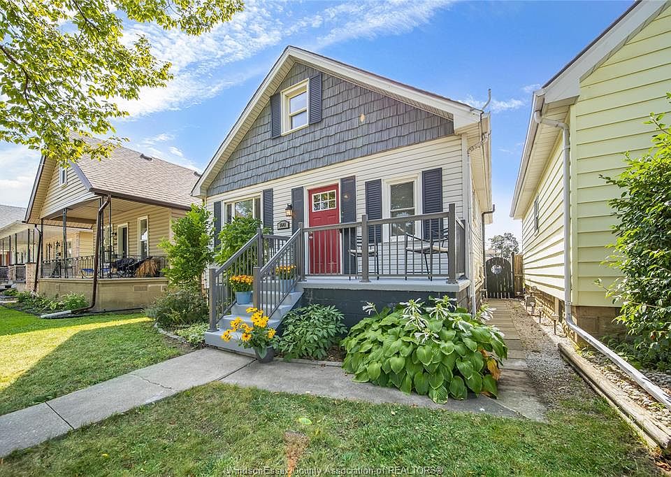 1st image of 1641 Hall Ave