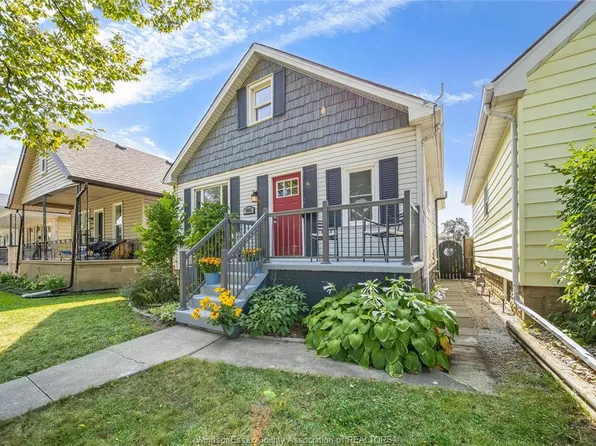 1641 Hall Ave, Windsor, ON N8X 4S2