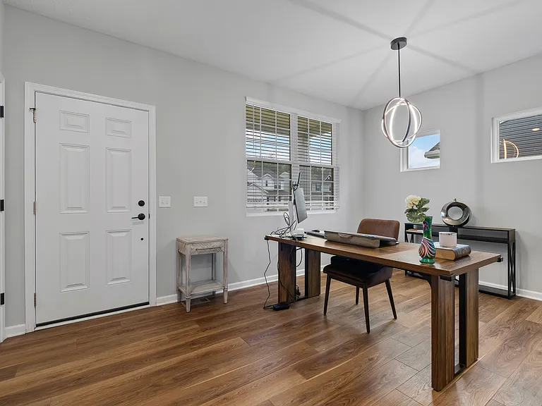 64 Brewster Dr — Photo 14