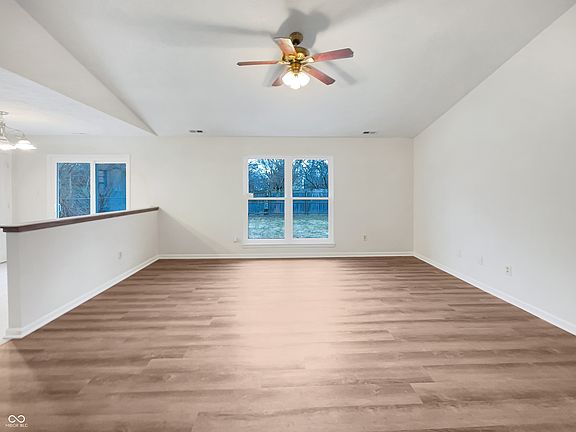3rd image of 5721 Rosemont Ct
