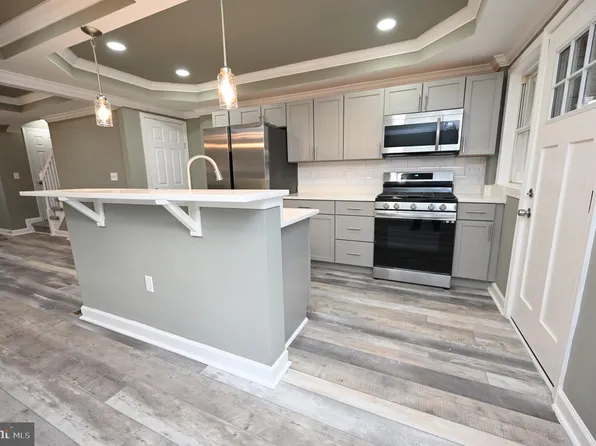 1018 Wicklow Rd, Baltimore, MD 21229