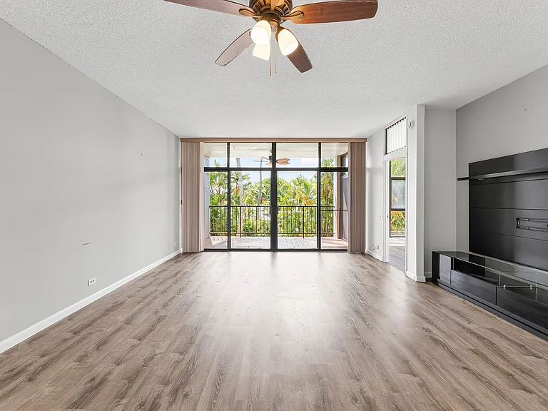 1030 Aoloa Pl #209B — Photo 7