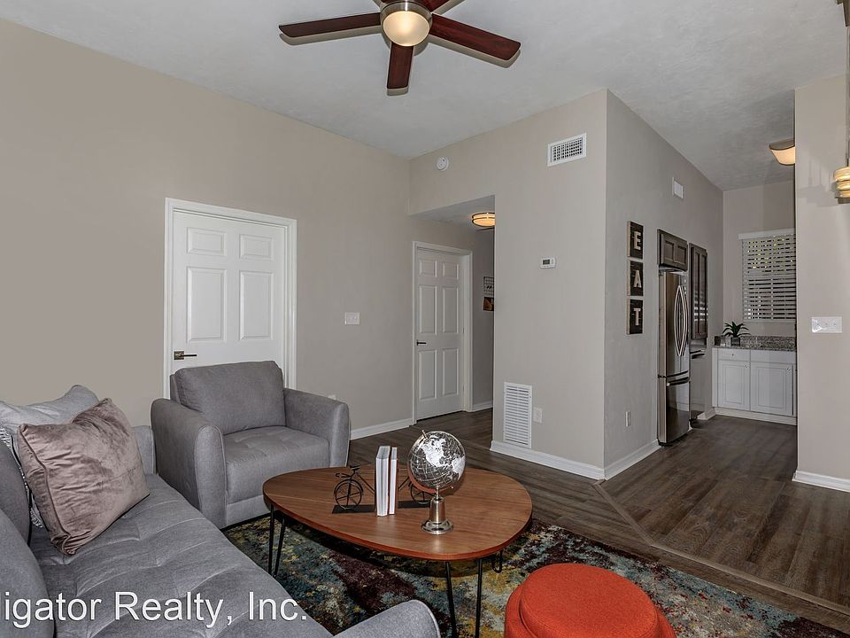 1st image of 110 NW 9th Ter APT 101