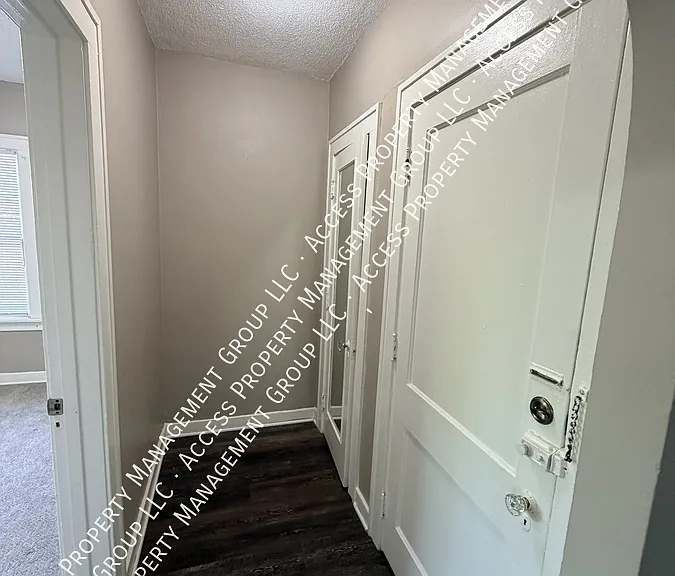 406 Morris Ave SE — Photo 3