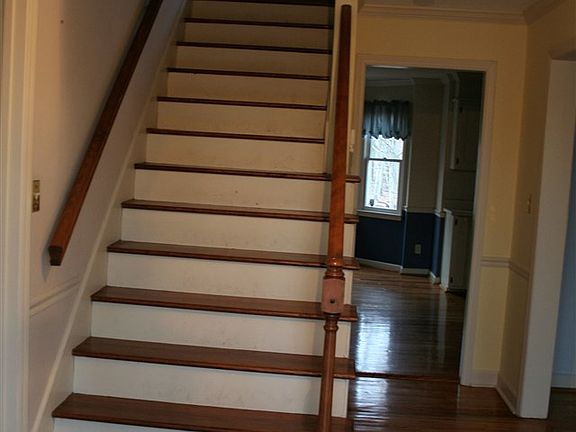 4th image of 2310 Deerfield Way