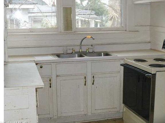 3rd image of 308 Murray St