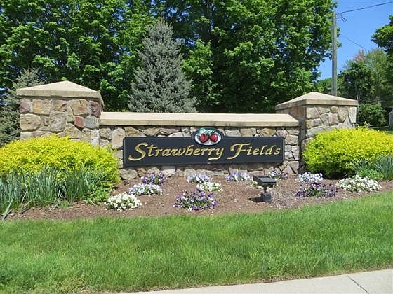 1st image of 402 Strawberry Ln