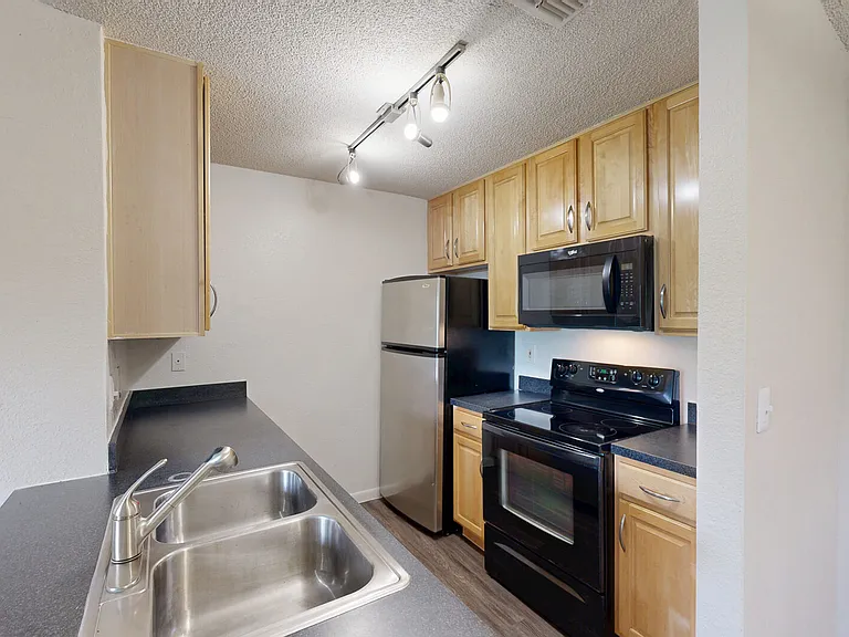 Altamira Place Apartment Homes — Photo 89