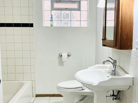 4th image of 5227 N Central Ave #1