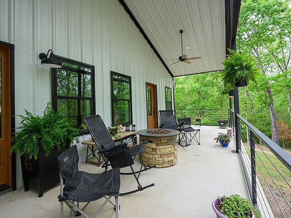 3rd image of 654 Polk Rd #42